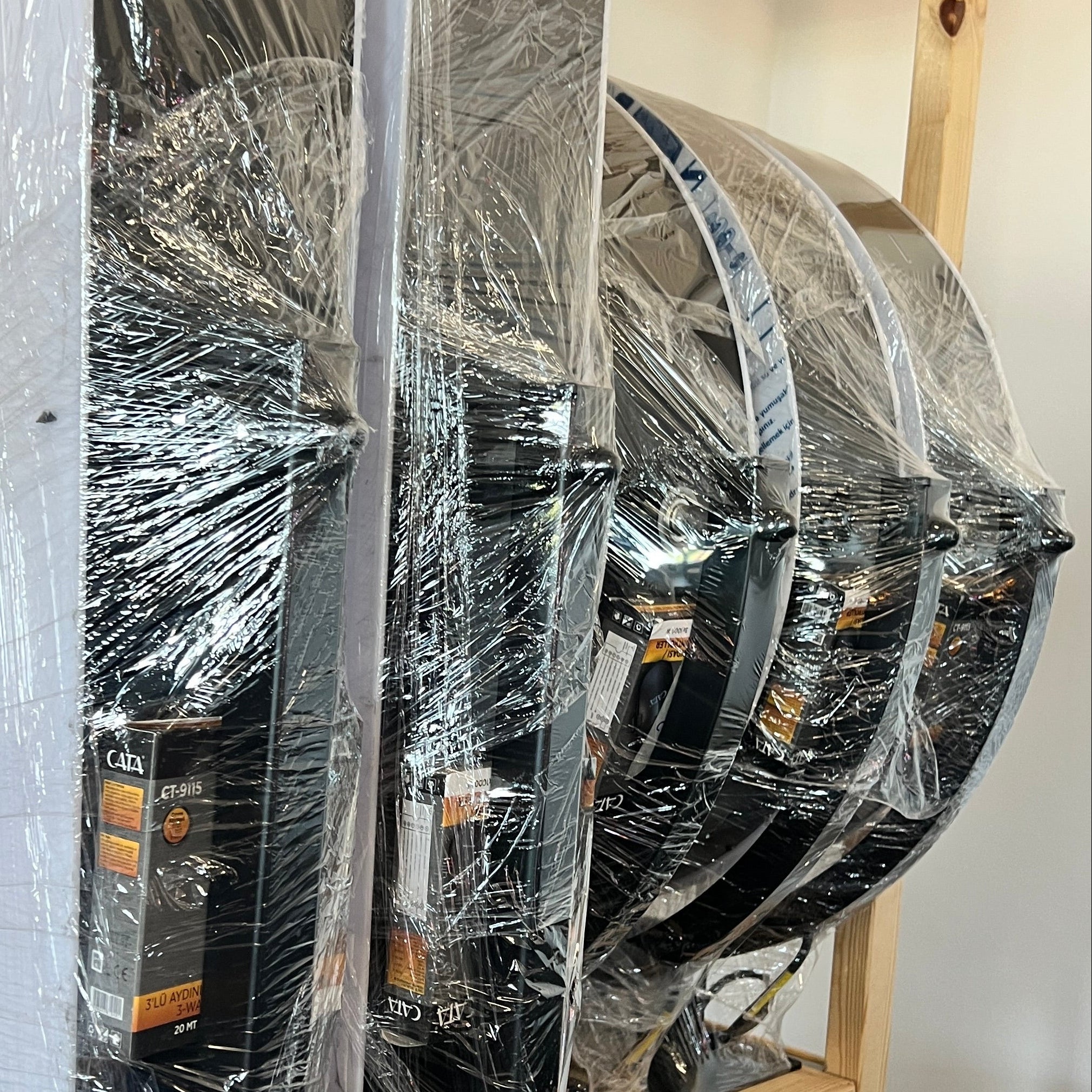 LED Nasenschild Eckig 360° Drehbar – Beleuchtet mit Fernbedienung